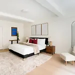 52-3De Newly Renovated 2Br Bth Midtown East